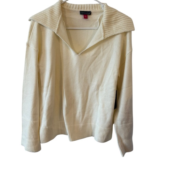 Vince Camuto Sweaters - Vince Camuto Women's  V-Neck Cream Sweater